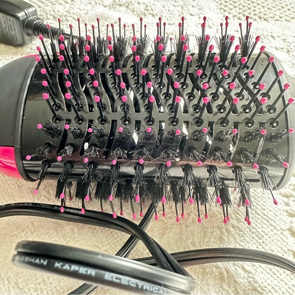 4-In-One Hair Dryer Styling Brush With Ceramic Oval Barrel and Volumizer 1200W